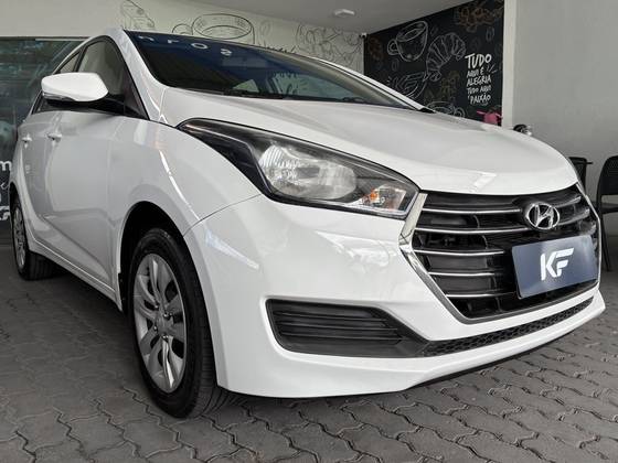 HYUNDAI HB20S 1.6 COMFORT PLUS 16V FLEX 4P AUTOMÁTICO HYUNDAI HB20S 1.6 COMFORT PLUS 16V FLEX 4P AUTOMÁTICO